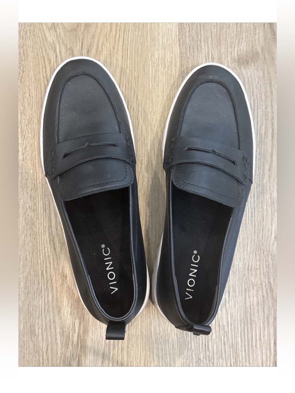 Vionic  Uptown Penny Loafers Black Leather Light Outsole sz 10 shoes New - Picture 2 of 11